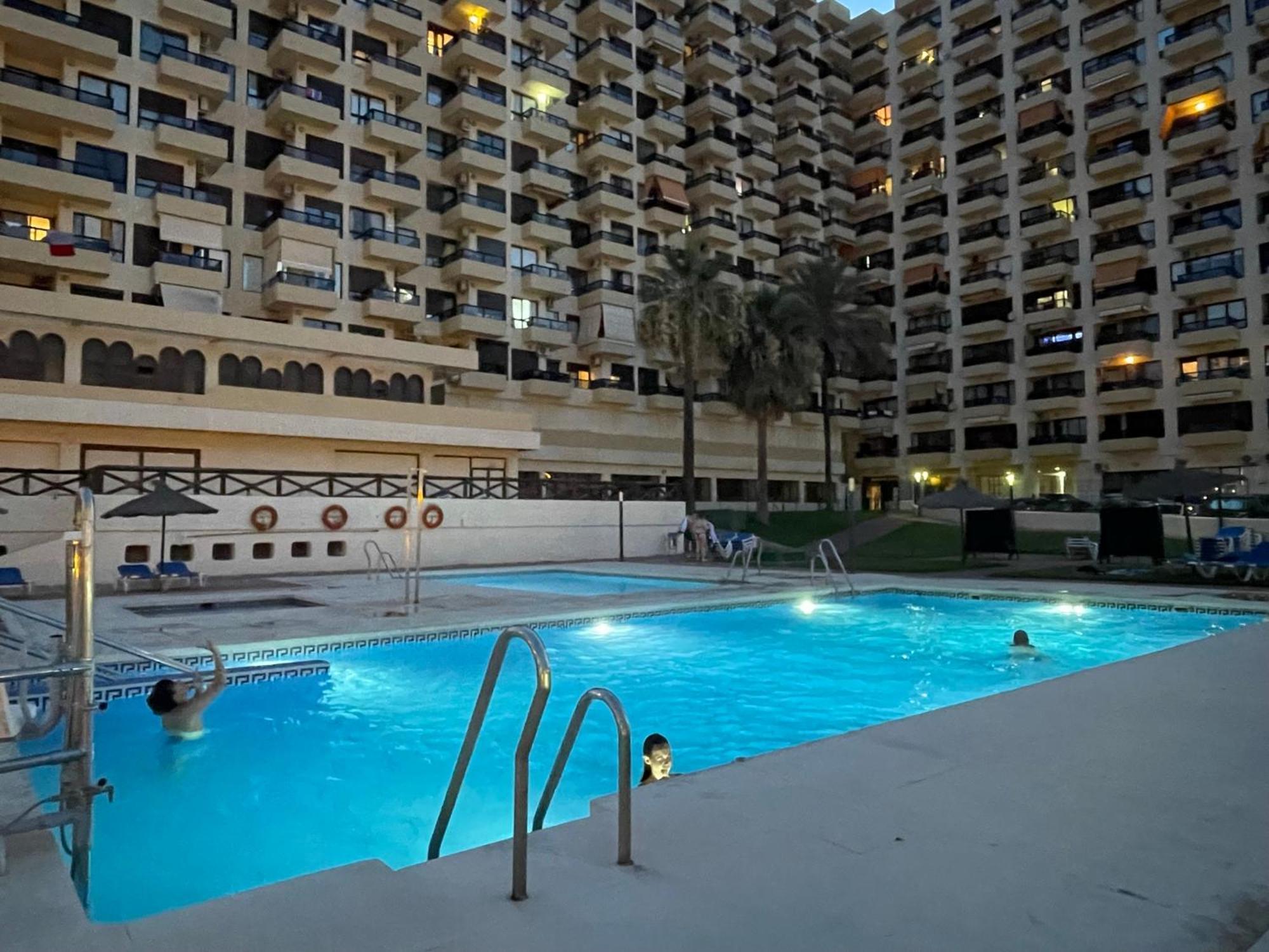 贝纳尔马德纳Aloha Playa Vistas Al Mar公寓 外观 照片