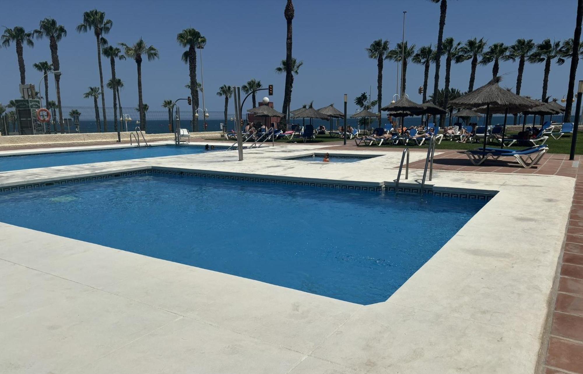 贝纳尔马德纳Aloha Playa Vistas Al Mar公寓 外观 照片