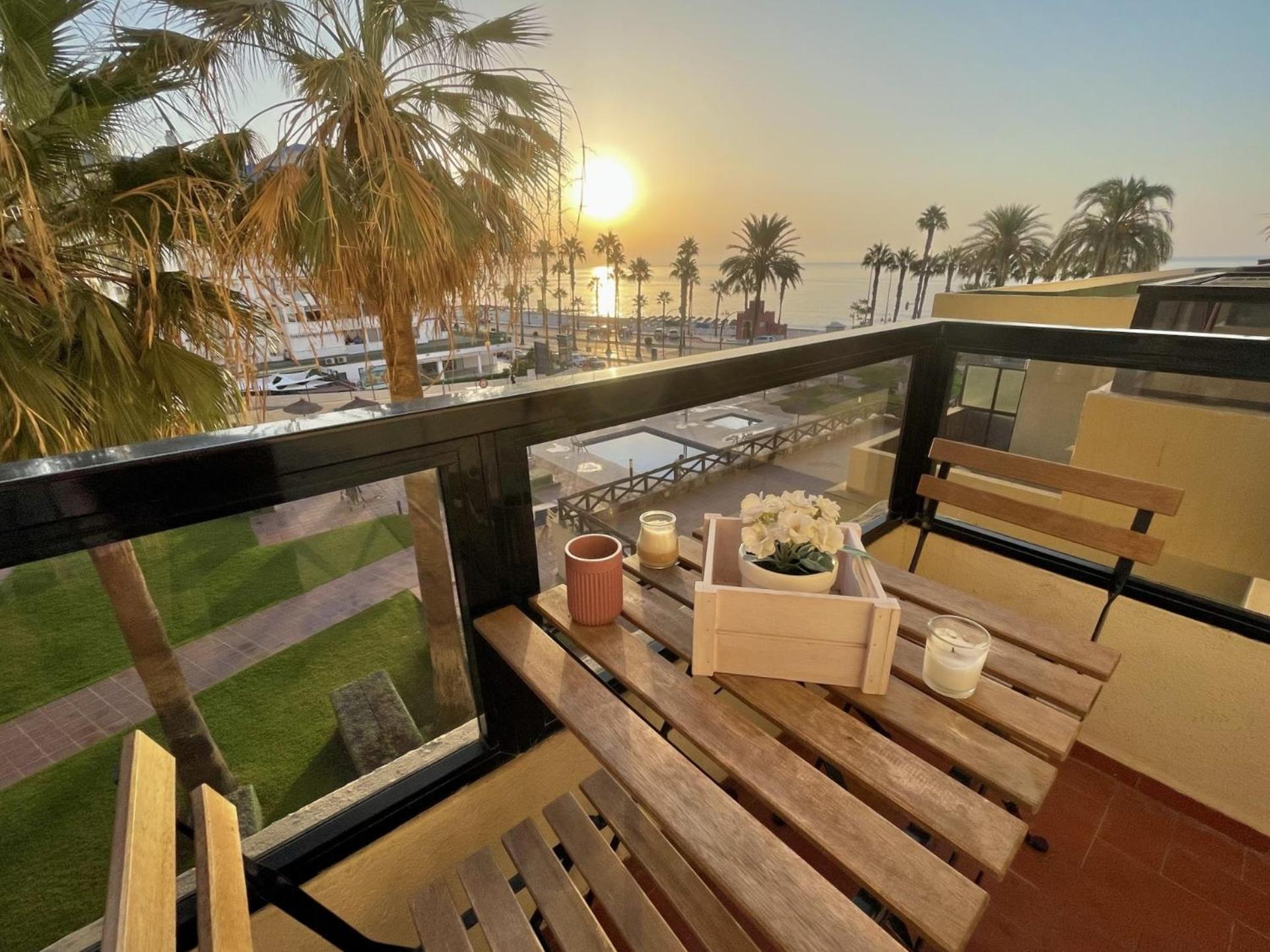 贝纳尔马德纳Aloha Playa Vistas Al Mar公寓 外观 照片