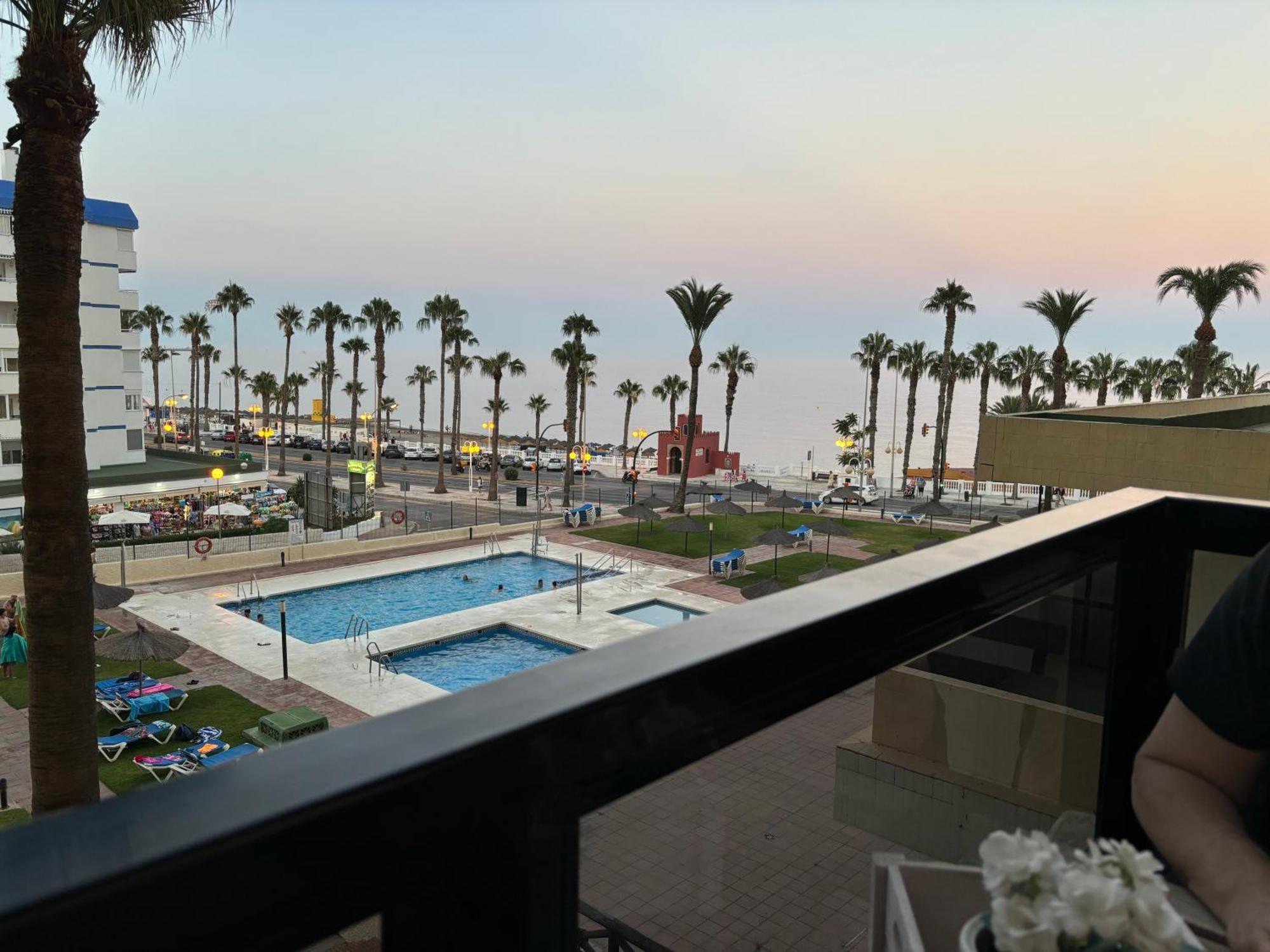 贝纳尔马德纳Aloha Playa Vistas Al Mar公寓 外观 照片